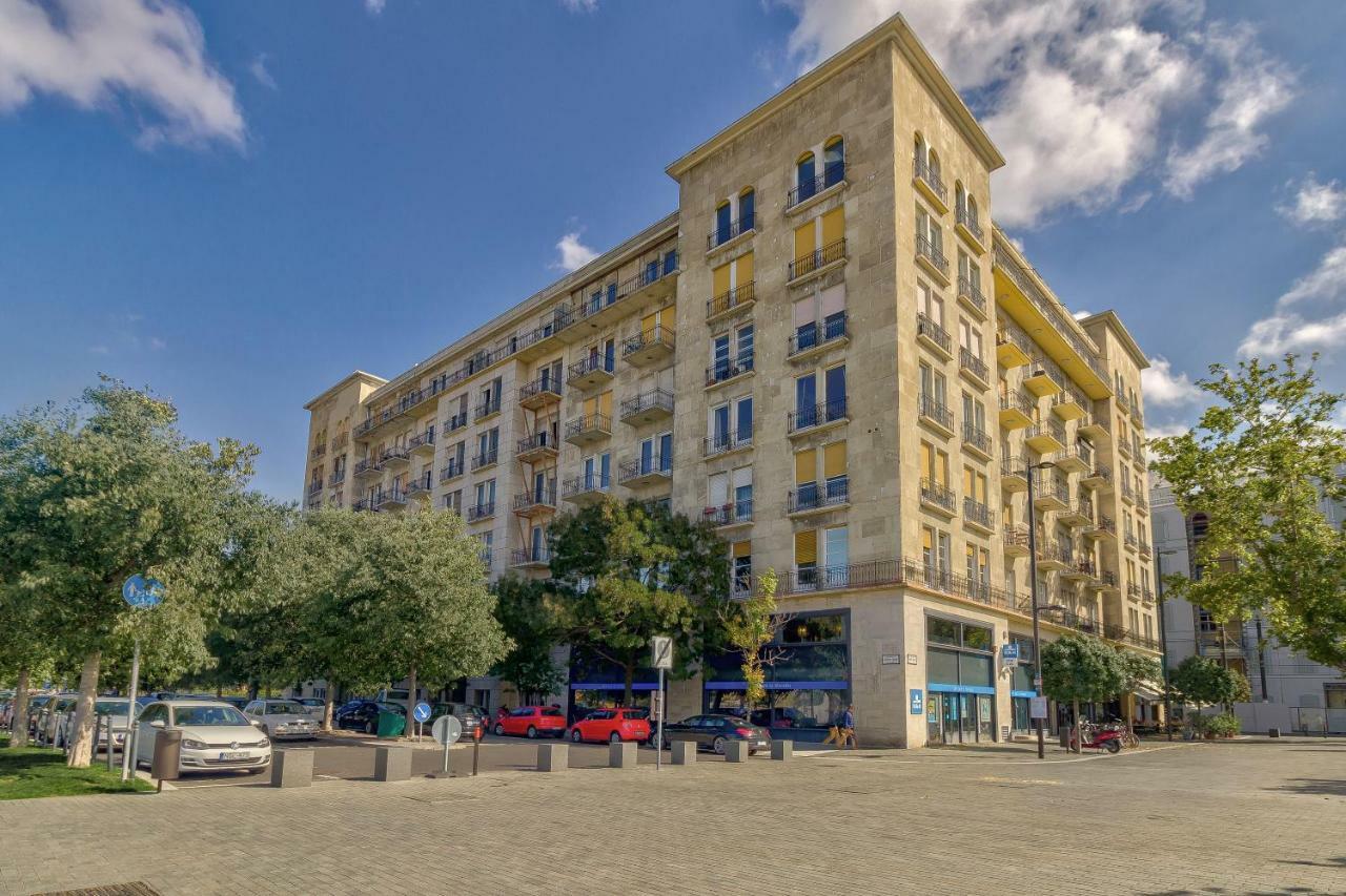 Riverbank Apartment At Parliament Budapest Exterior foto