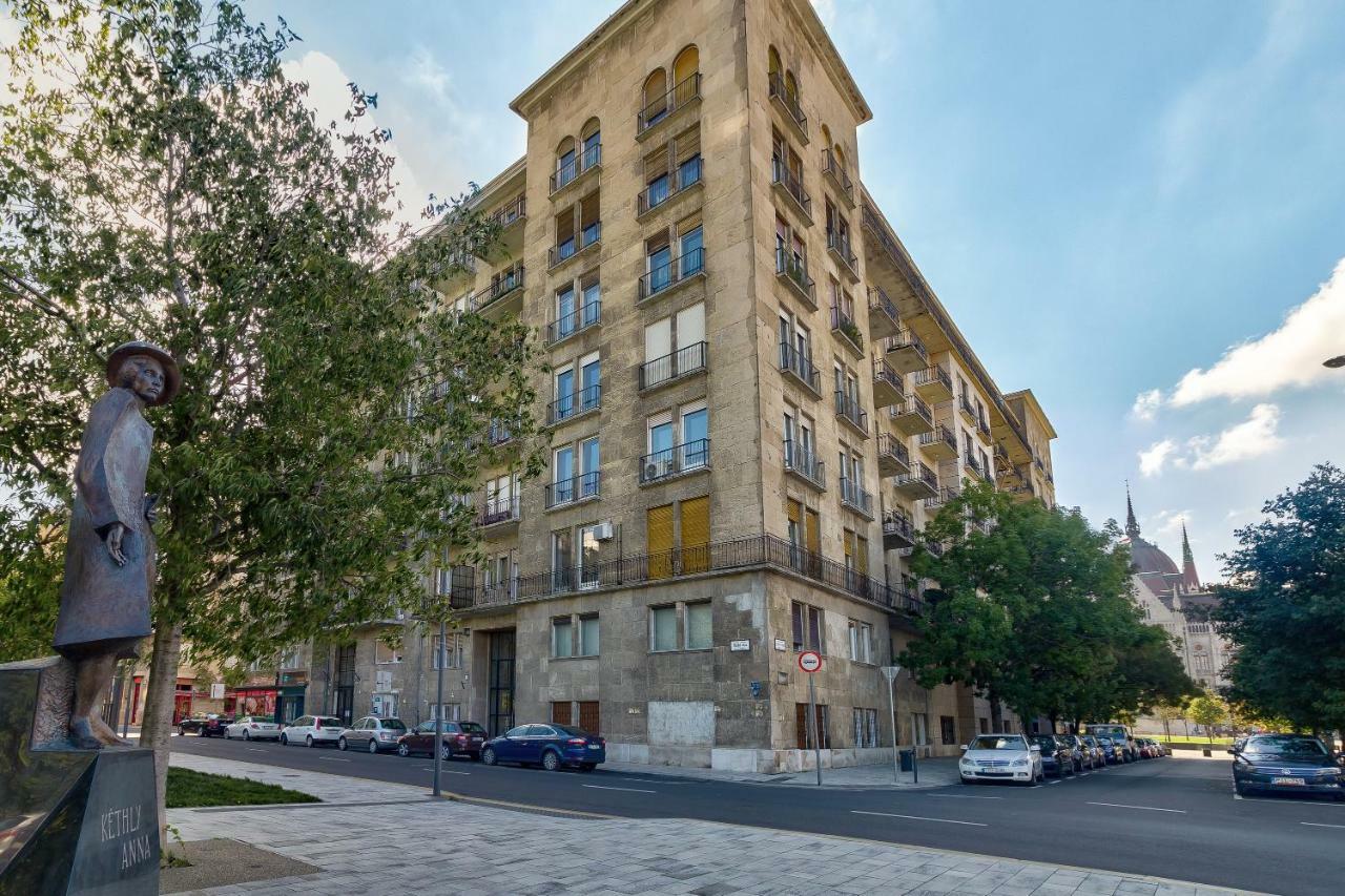 Riverbank Apartment At Parliament Budapest Exterior foto