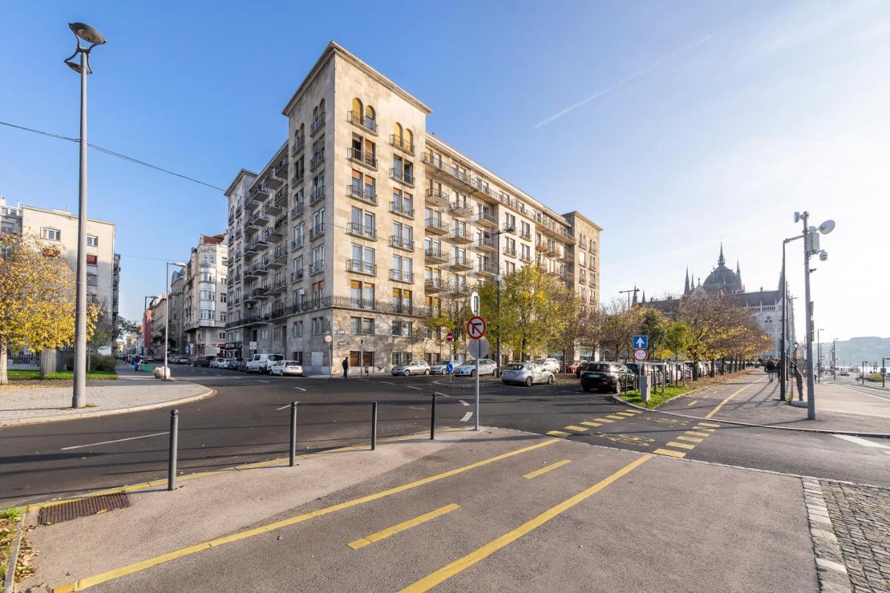 Riverbank Apartment At Parliament Budapest Exterior foto