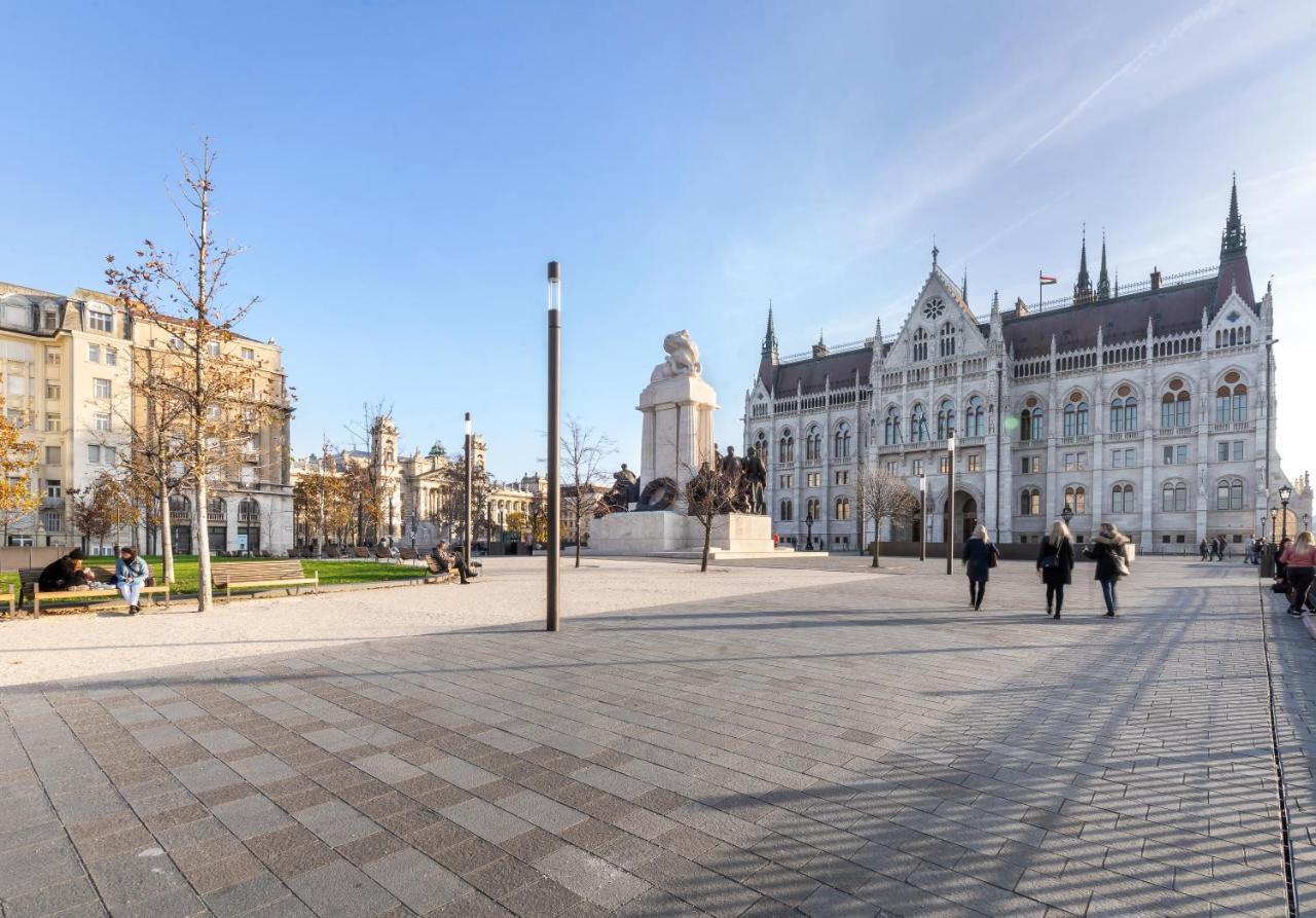 Riverbank Apartment At Parliament Budapest Exterior foto